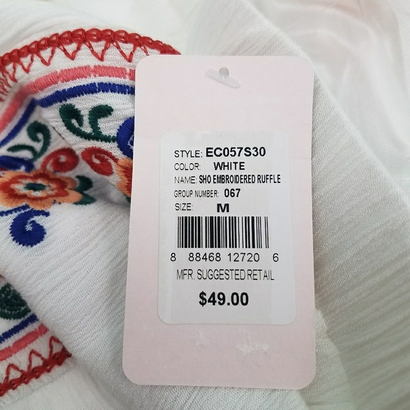 Chelsea & Violet Boho Embroidered Floral Short NWT - Picture 4 of 7